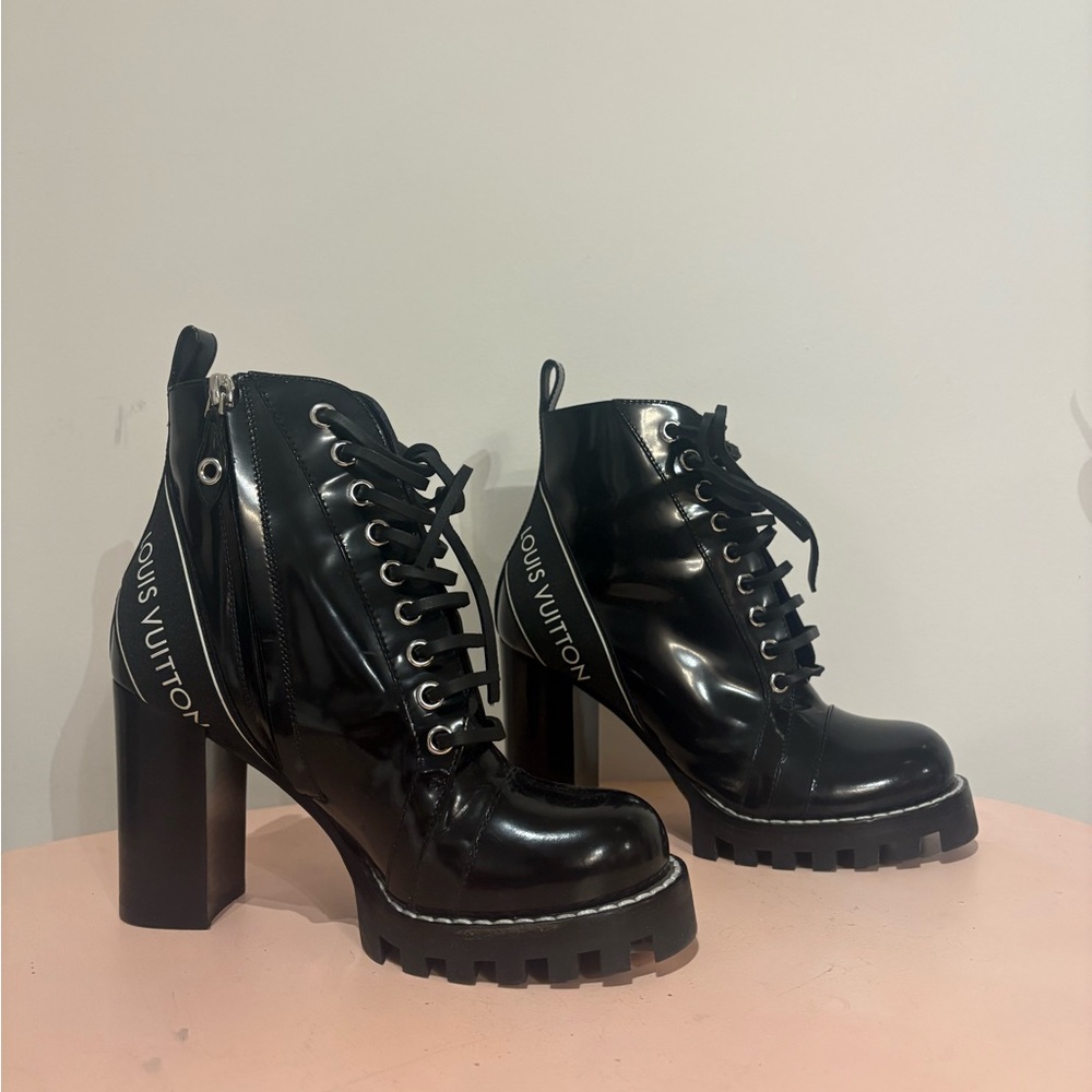 Louis Vuitton Shiny Black Lace-Up Ankle Boots